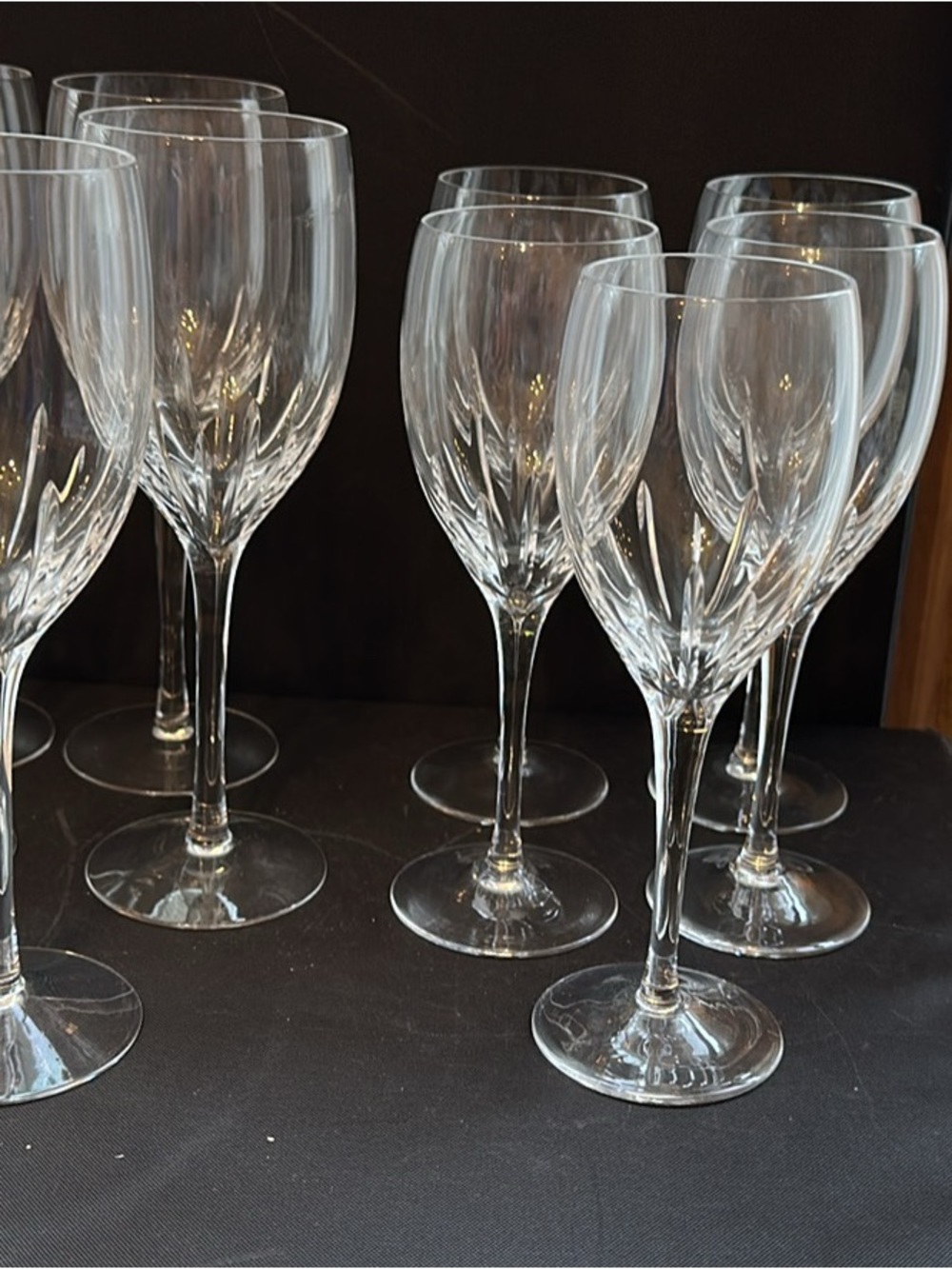 Clear Crystal Wine Glasses - Set of Elegant Stemware